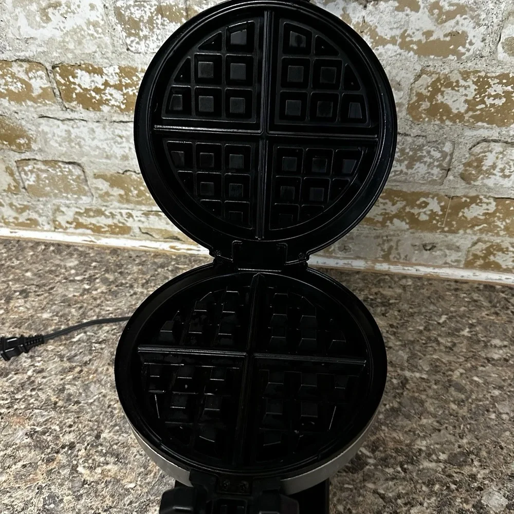 Waring Professional Rotating Belgian Waffle Maker Stainless Steel WMK200 Tested